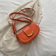 2024 New fashion Korean style semi-circular saddle bag