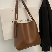 2024 New Large Capacity Versatile Fashion Shoulder Bag