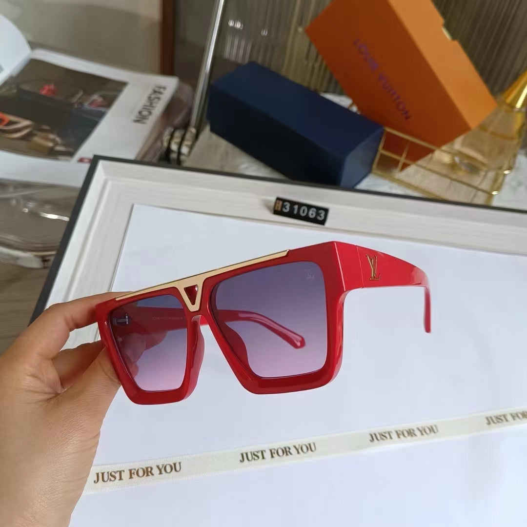 2024 New fashion glasses for men and women 31063