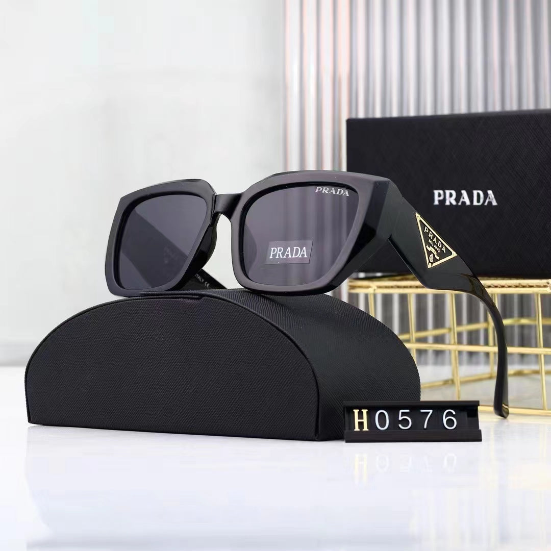 2024 New fashion glasses for men and women 0576