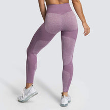 2024 New Seamless Buttocks Moisture Wicking Yoga Pants